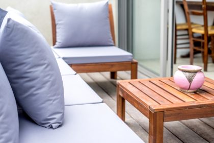 Choisir sa table de jardin : matériaux, style et bon sens pratique